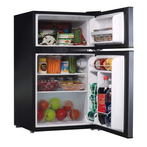 Amana AMAR31TBKE 3.1 cu ft Refrigerator Freezer Interior